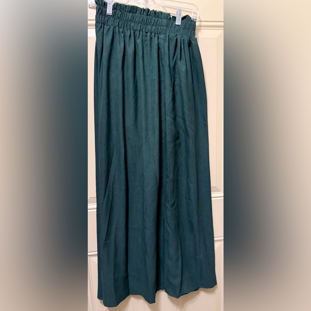 Folunsi Silky Forest Green Super Wide Leg Pull On Pants Size 2X